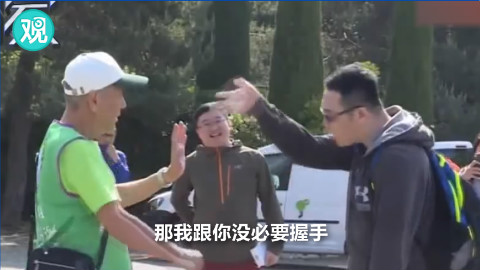 “台独”跑瑞士喊口号摆拍,大陆游客怒怼:真那样,你还喊啥